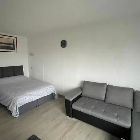 Elegant A Louise, Quartier Prestige De Apartamento Bruselas